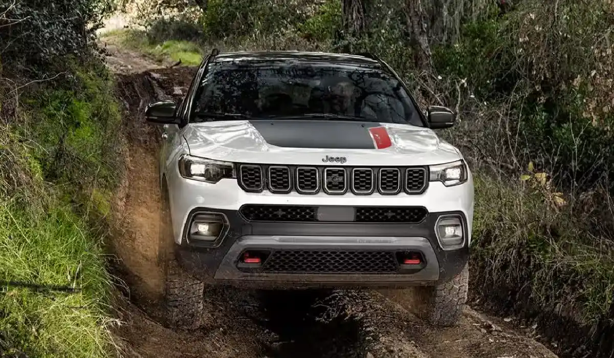 Jeep - Compass Sport - Luxury SUV Car Rentals - Preowned SUV Car - Exclusive Concierge Club.webp